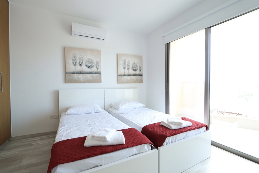 Cozy townhouse in Paphos €298,000