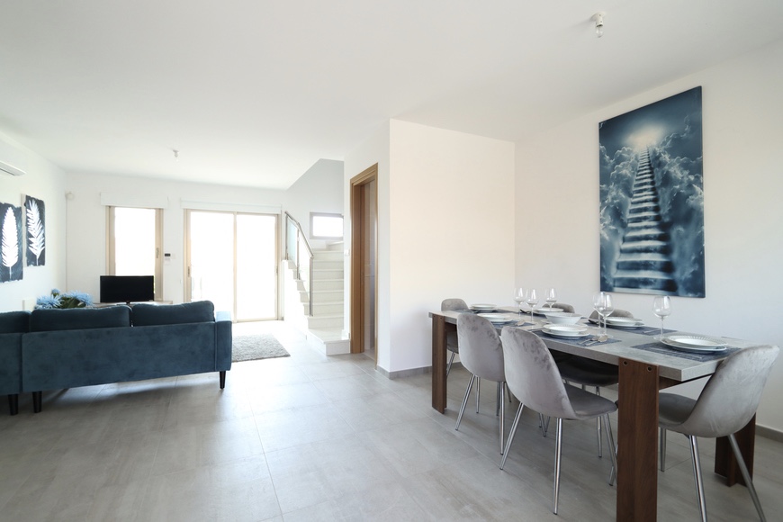 Cozy townhouse in Paphos €298,000