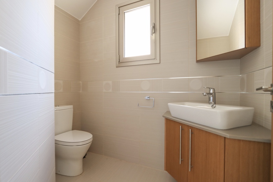 Cozy townhouse in Paphos €298,000