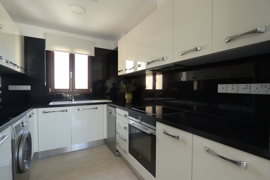Cyprus beautiful apartment in a golf resort