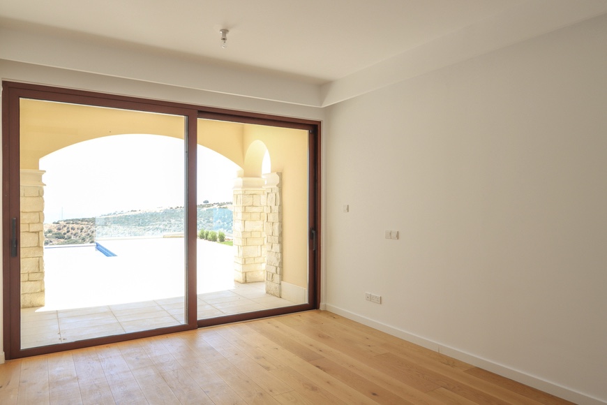 Beautiful Cyprus villa near a golf resort