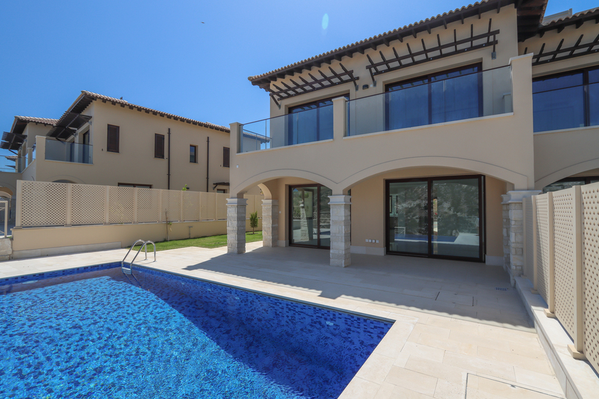 Cyprus Magnificent villa in a golf resort