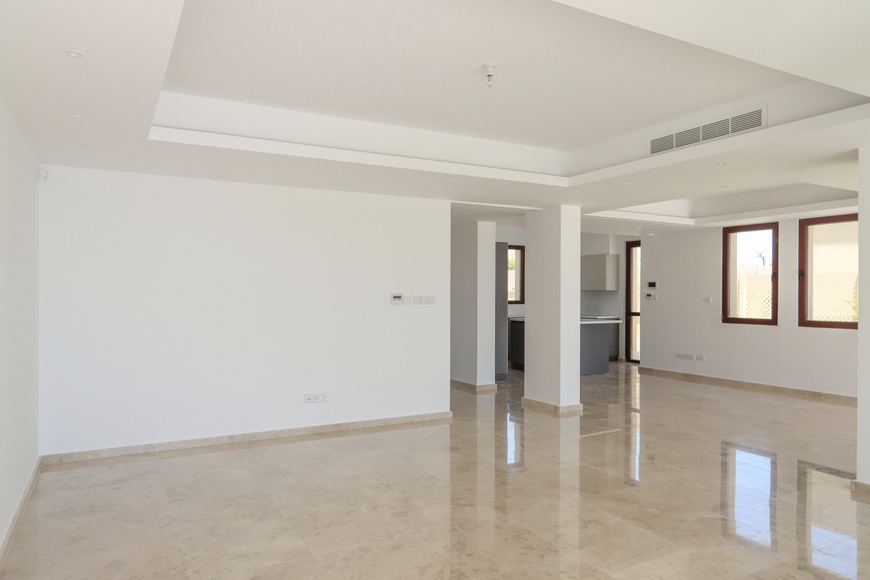 Beautiful Cyprus villa near a golf resort
