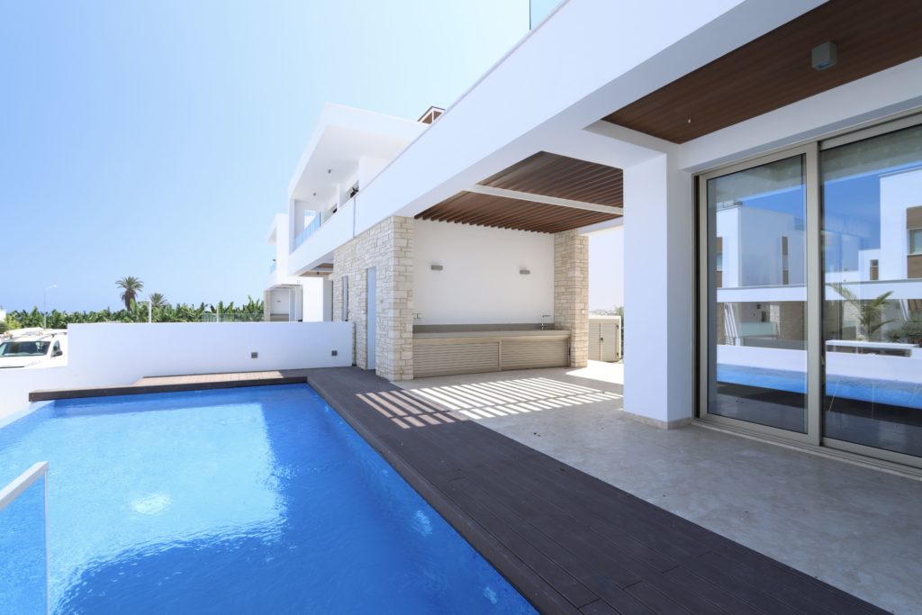 Luxury villa in Paphos €1,050,000
