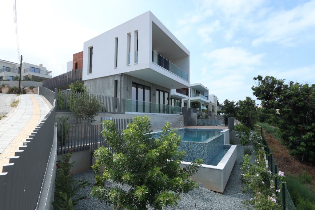 Villa for €1,000,000 in Paphos